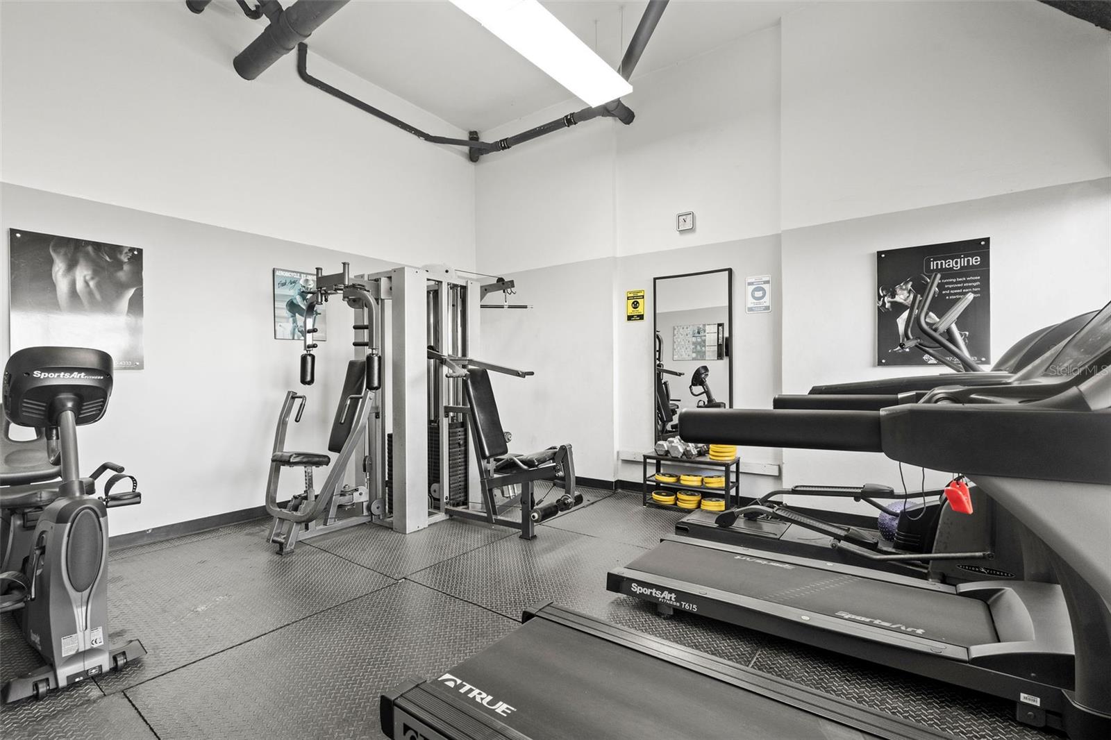 3205 ISLA VERDE AVE #804