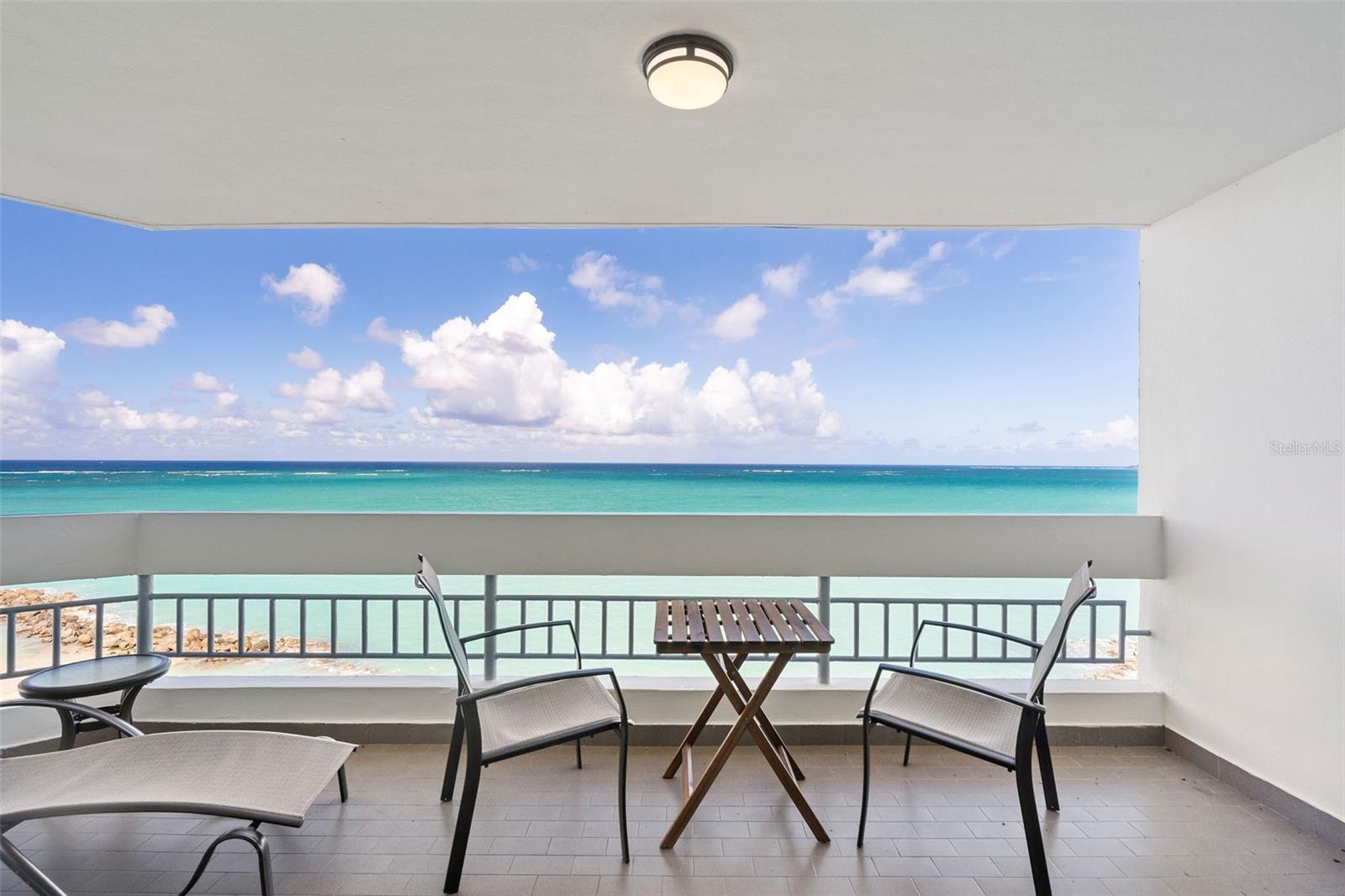 3205 ISLA VERDE AVE #804