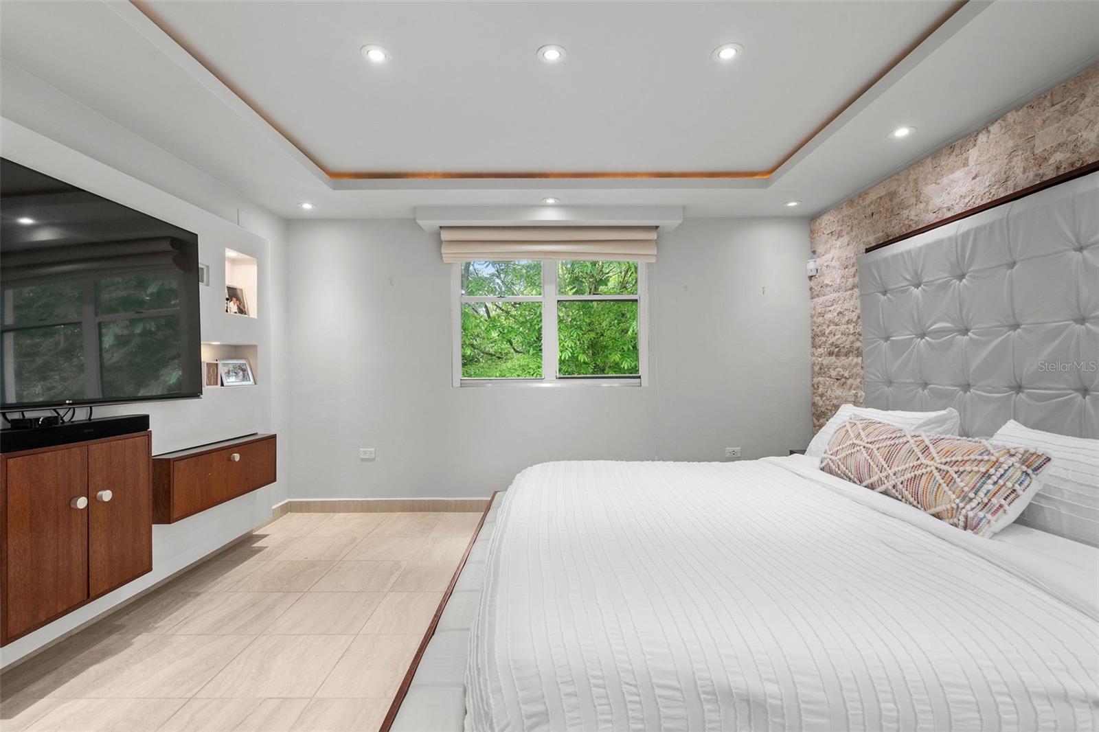 J4 SAN PATRICIO AVE #502-E