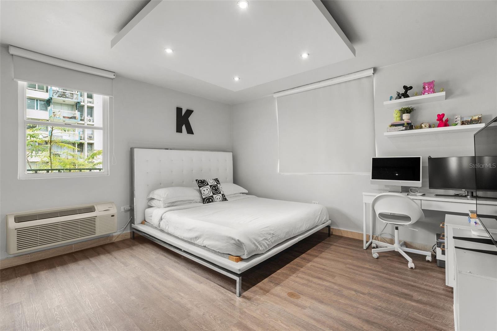 J4 SAN PATRICIO AVE #502-E