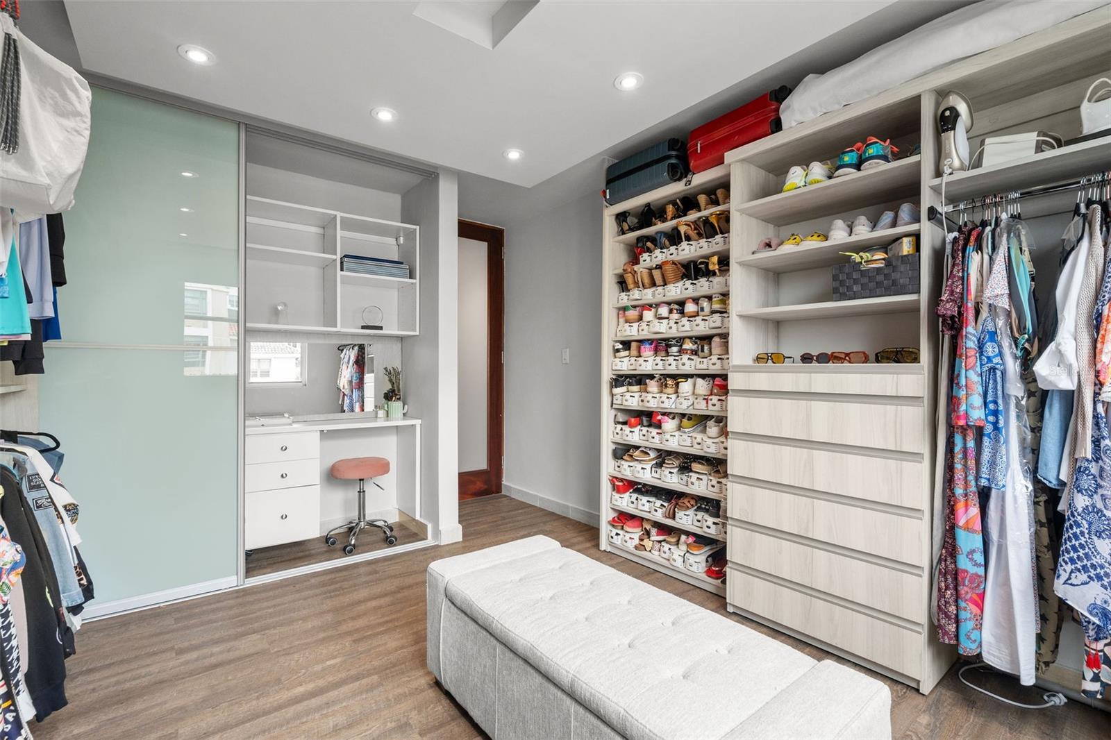 J4 SAN PATRICIO AVE #502-E