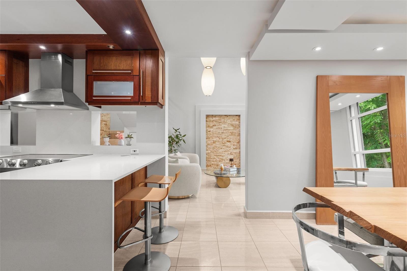 J4 SAN PATRICIO AVE #502-E