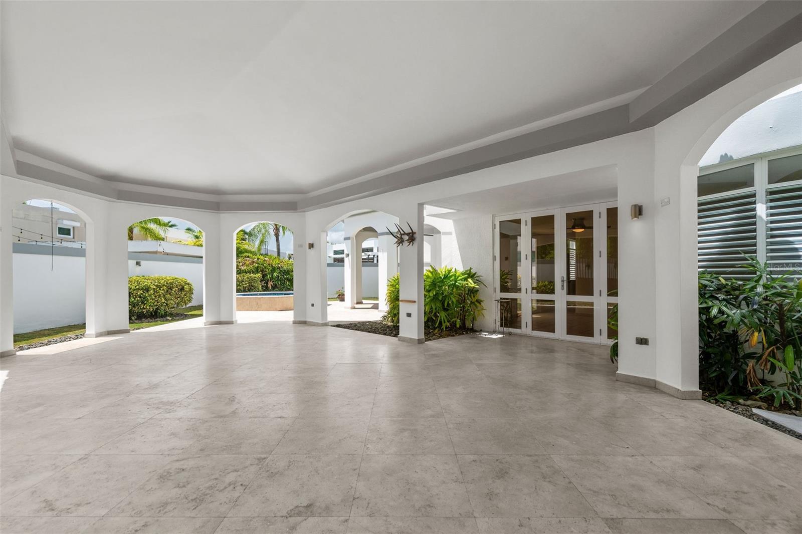 J-4 N PHOENIX ST #J-4