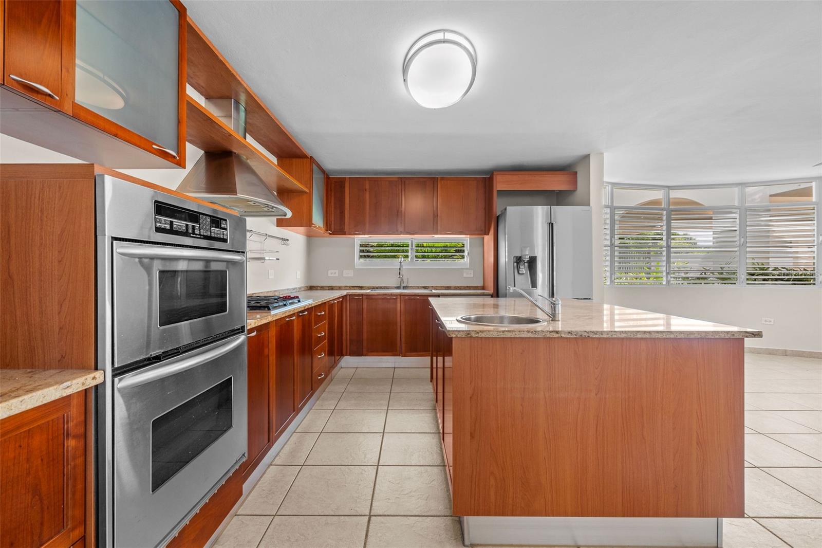 J-4 N PHOENIX ST #J-4