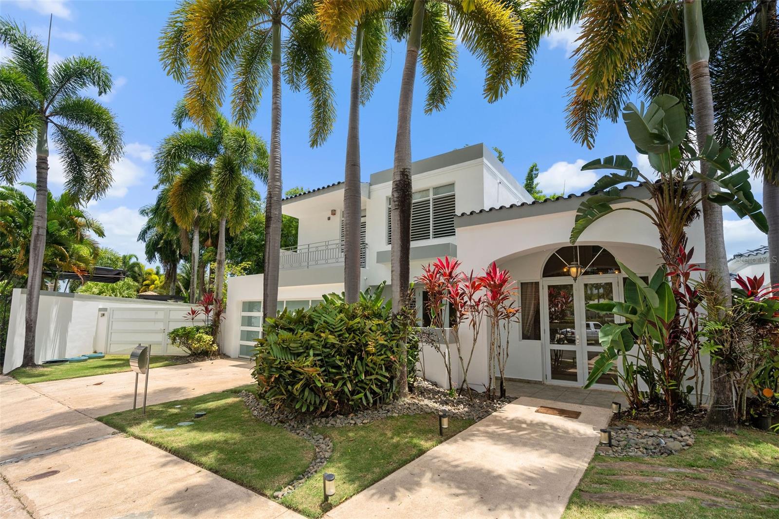 J-4 N PHOENIX ST #J-4