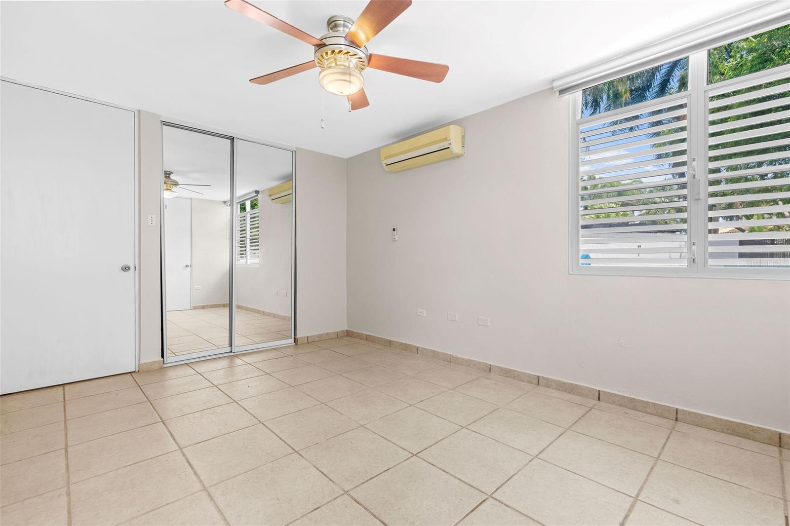 J-4 N PHOENIX ST #J-4