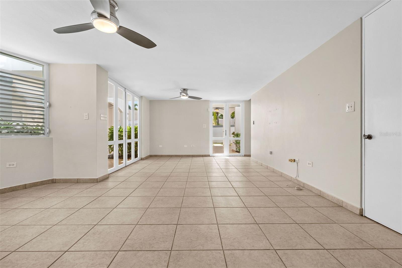 J-4 N PHOENIX ST #J-4