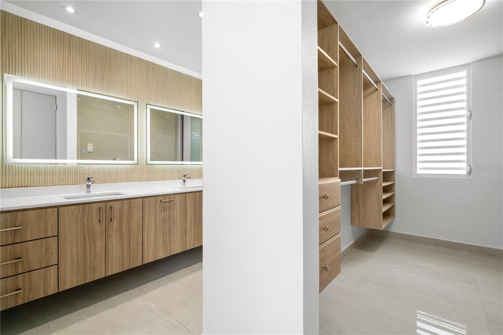 Villas Reales, Guaynabo