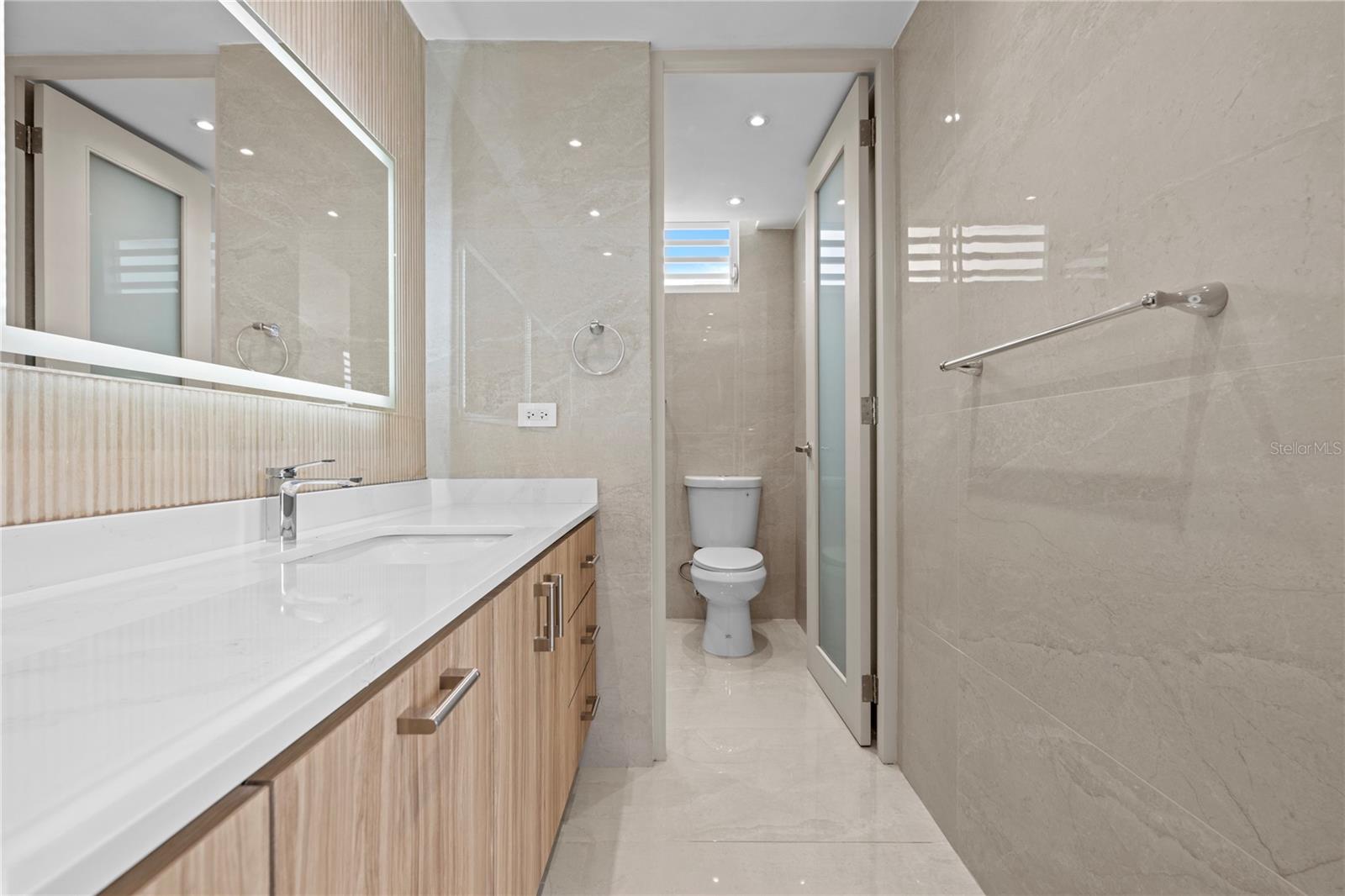 Villas Reales, Guaynabo