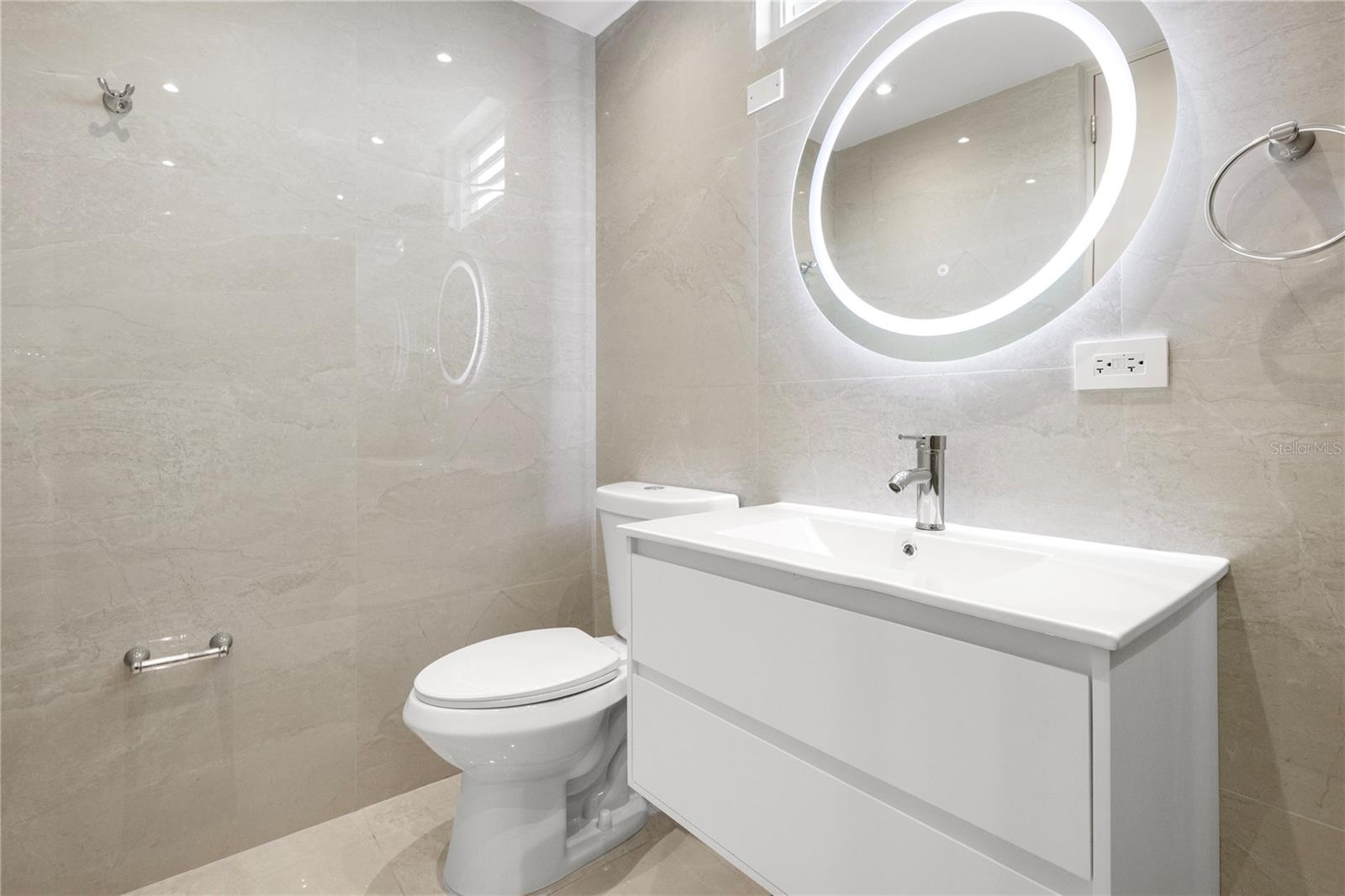 Villas Reales, Guaynabo