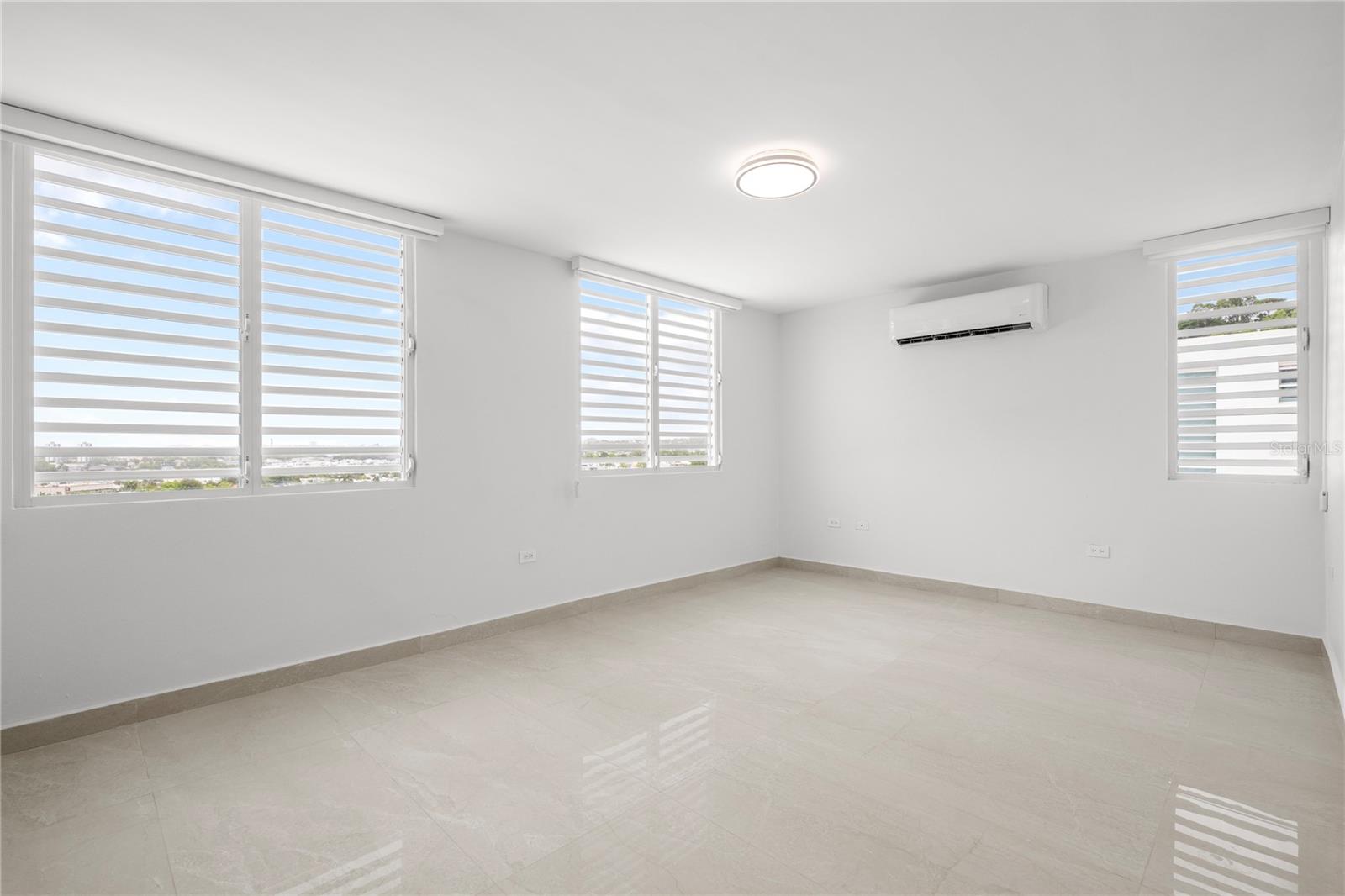 Villas Reales, Guaynabo