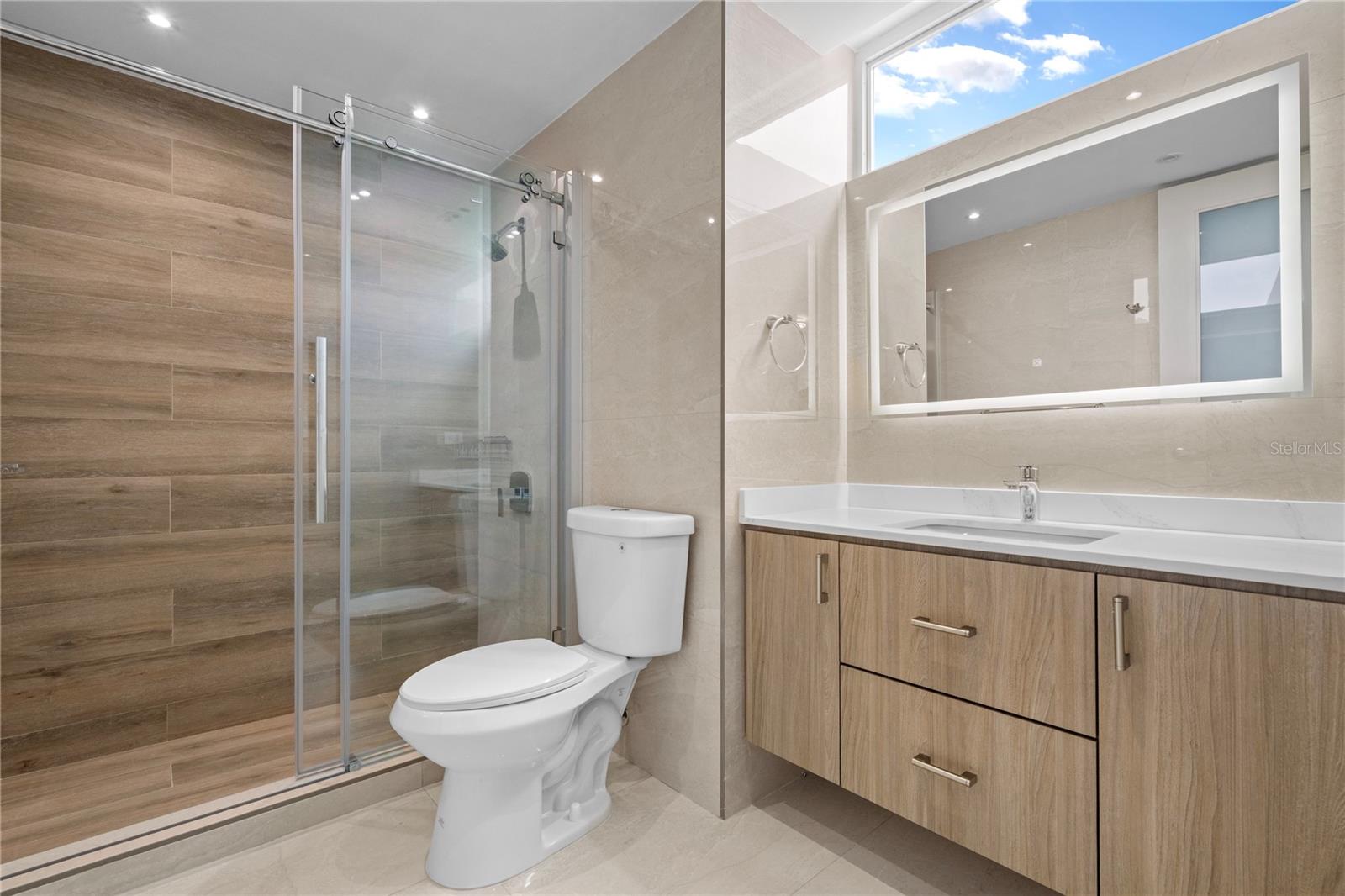 Villas Reales, Guaynabo