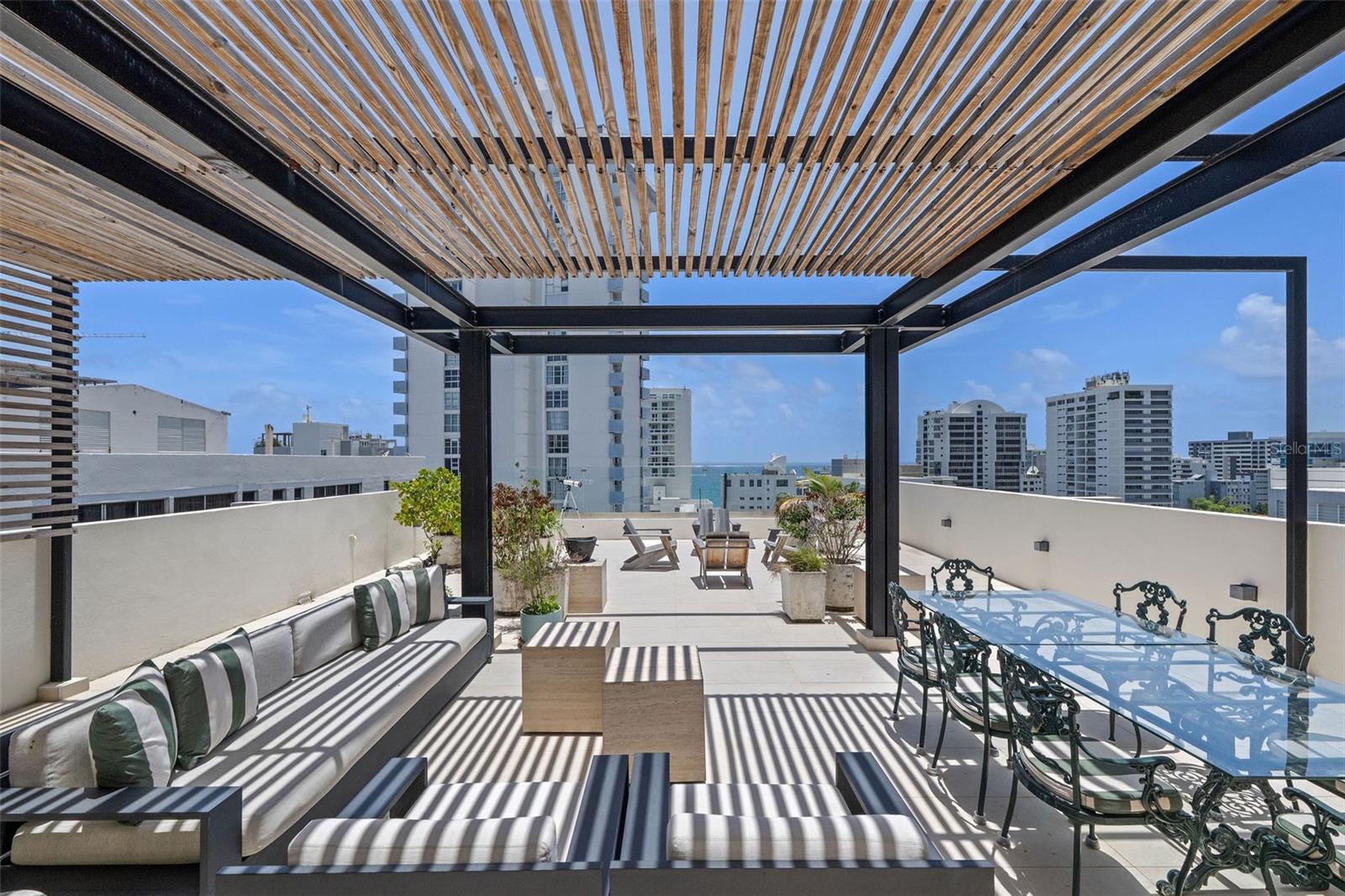 Placid Park PH, Condado