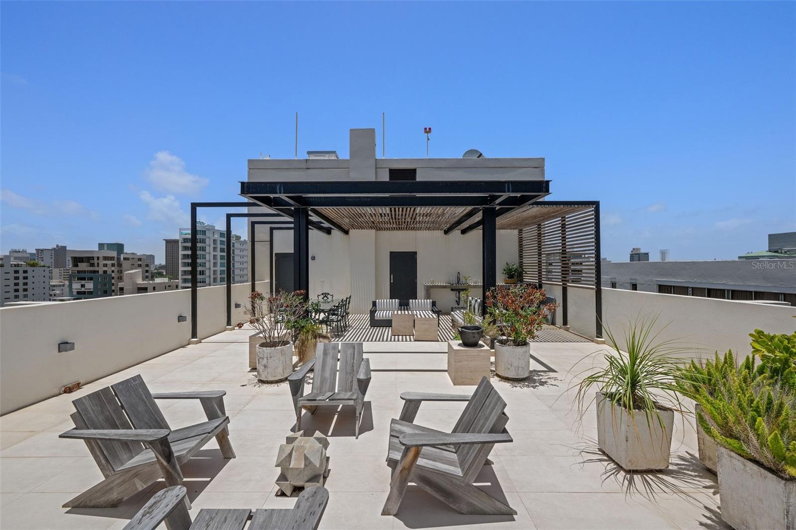 Placid Park PH, Condado