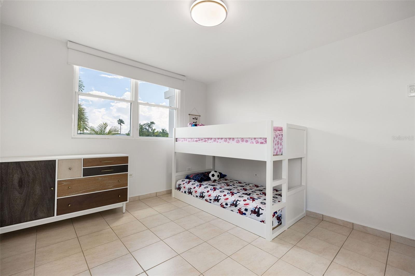 Paseo del Mar, Dorado