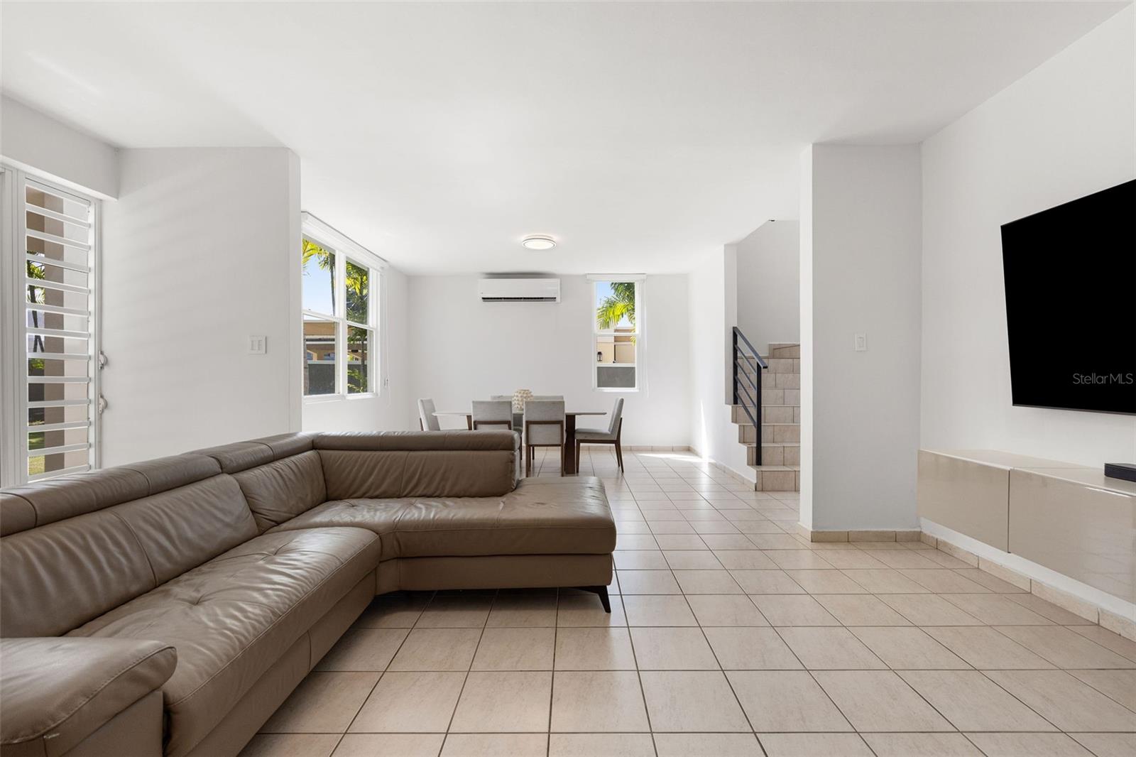 Paseo del Mar, Dorado