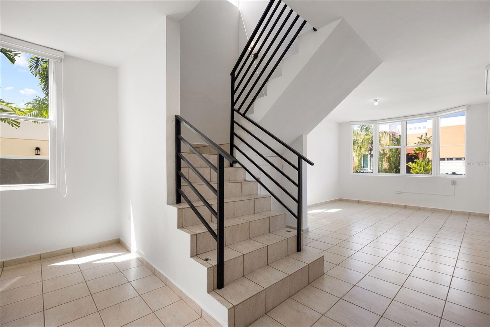 Paseo del Mar, Dorado