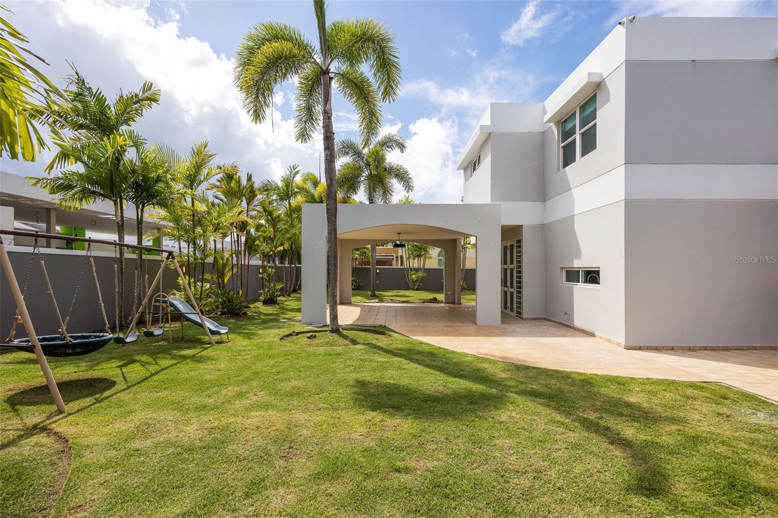 Paseo del Mar, Dorado