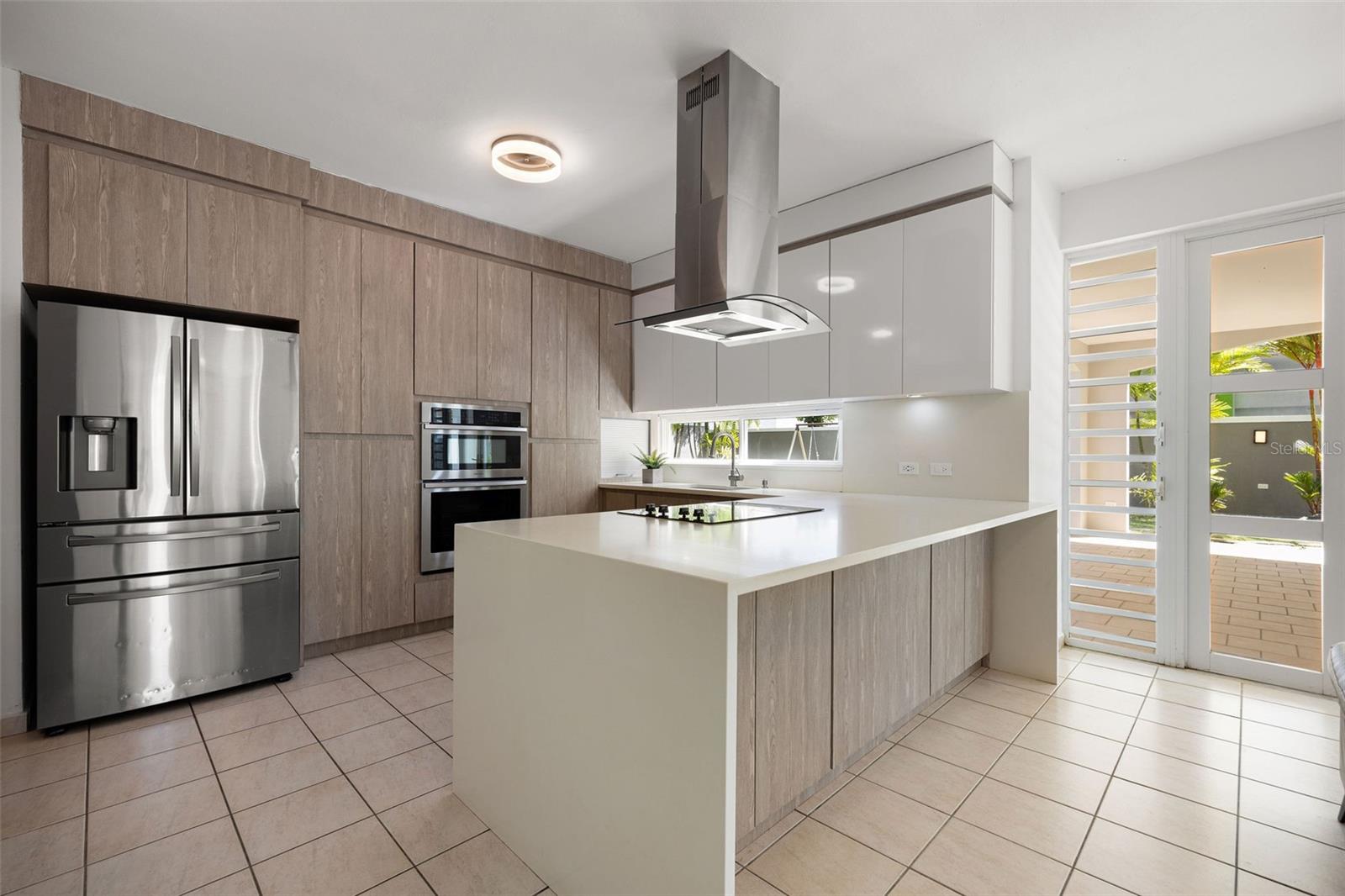 Paseo del Mar, Dorado