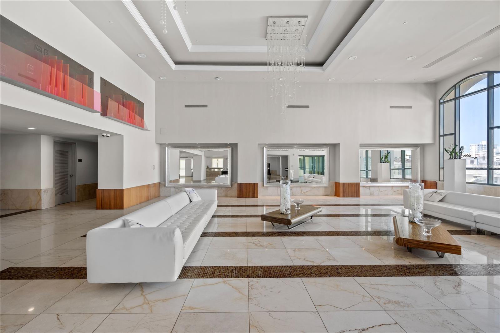 Gallery Plaza, Condado