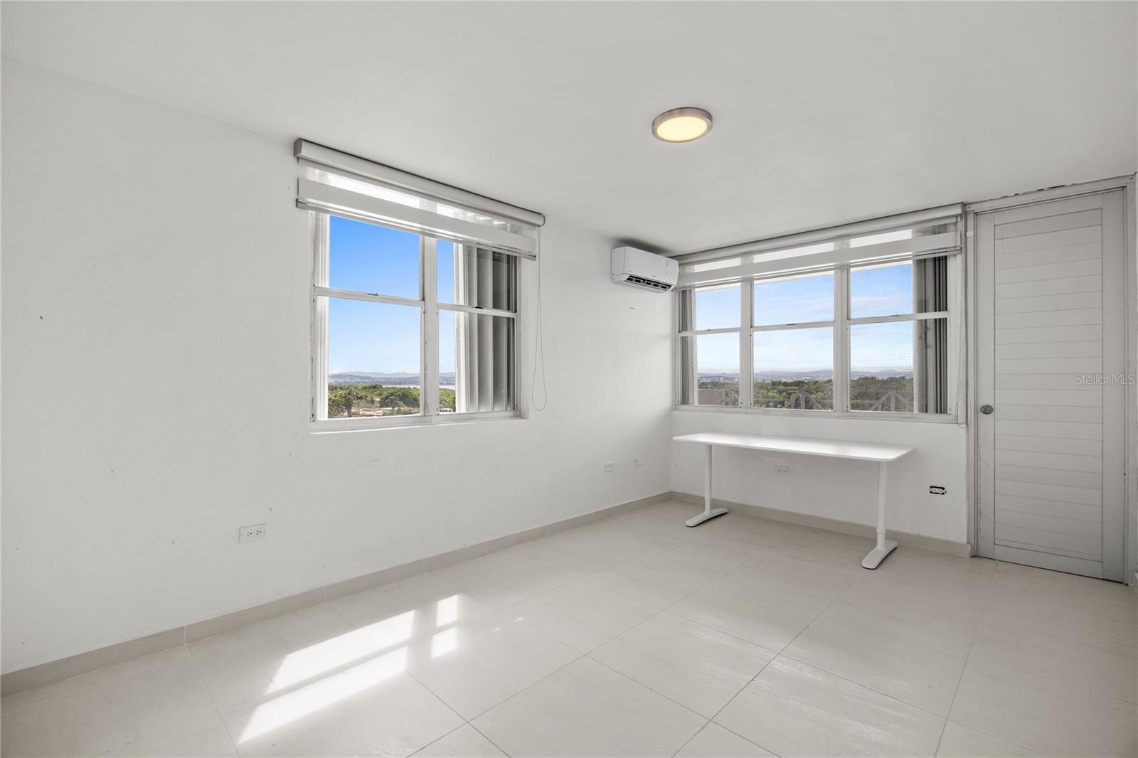 3001 AVENIDA ISLA VERDE #701