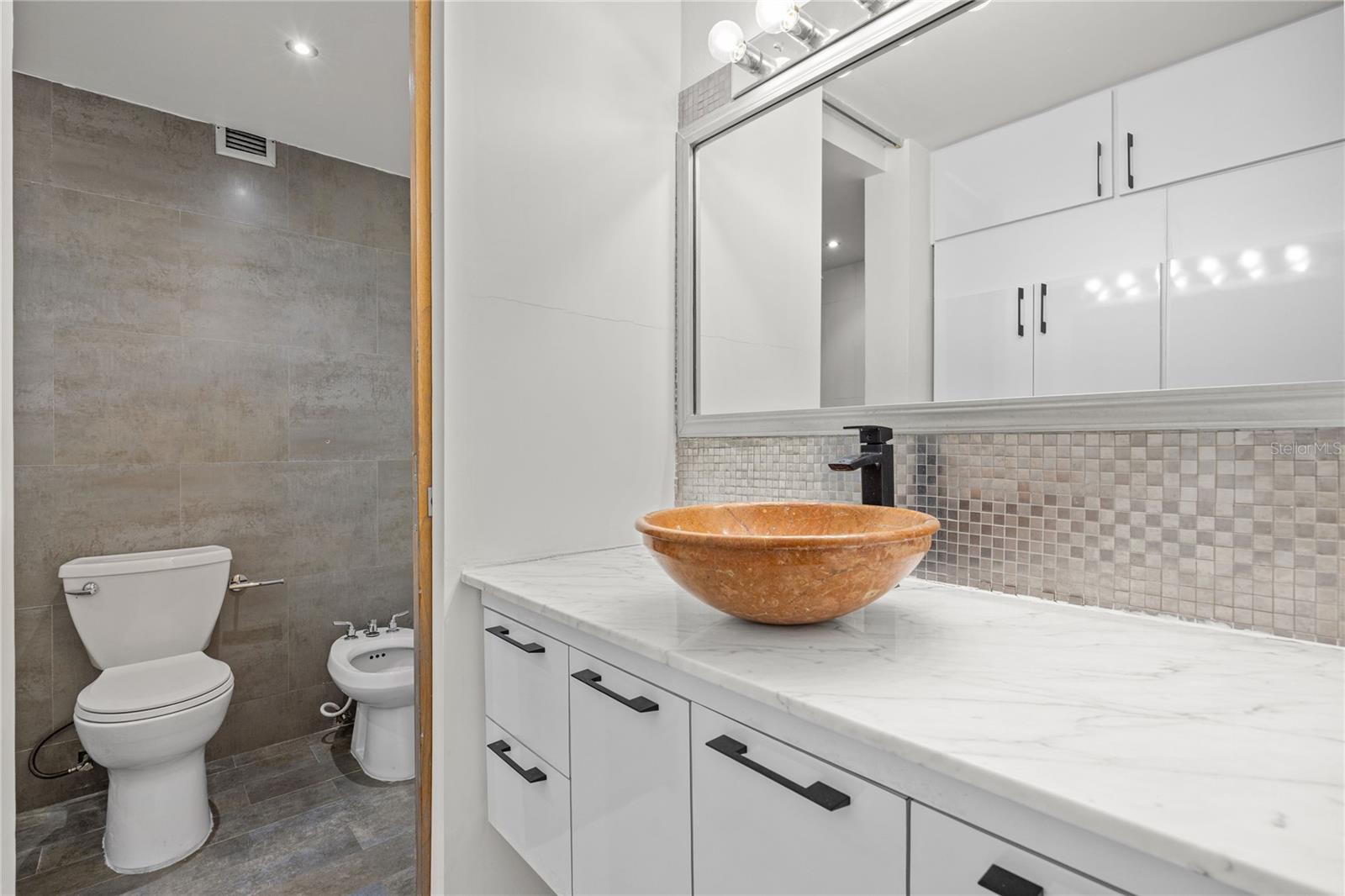 3001 AVENIDA ISLA VERDE #701