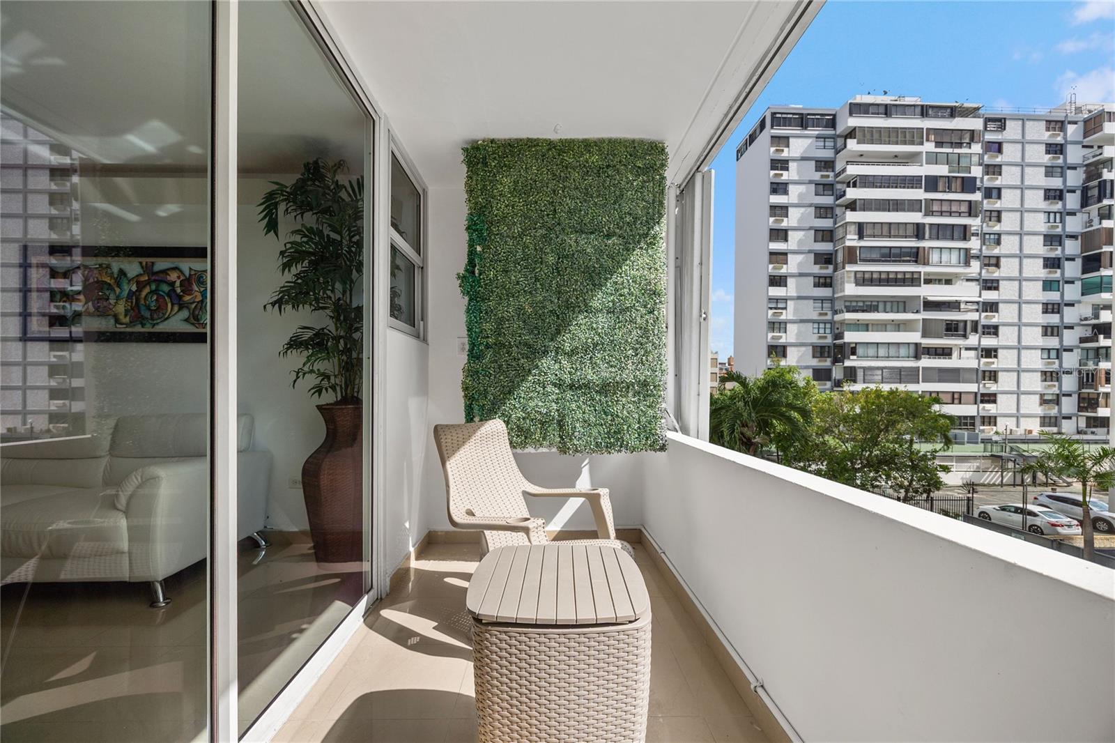 14 CALLE MARSEILLES #3D