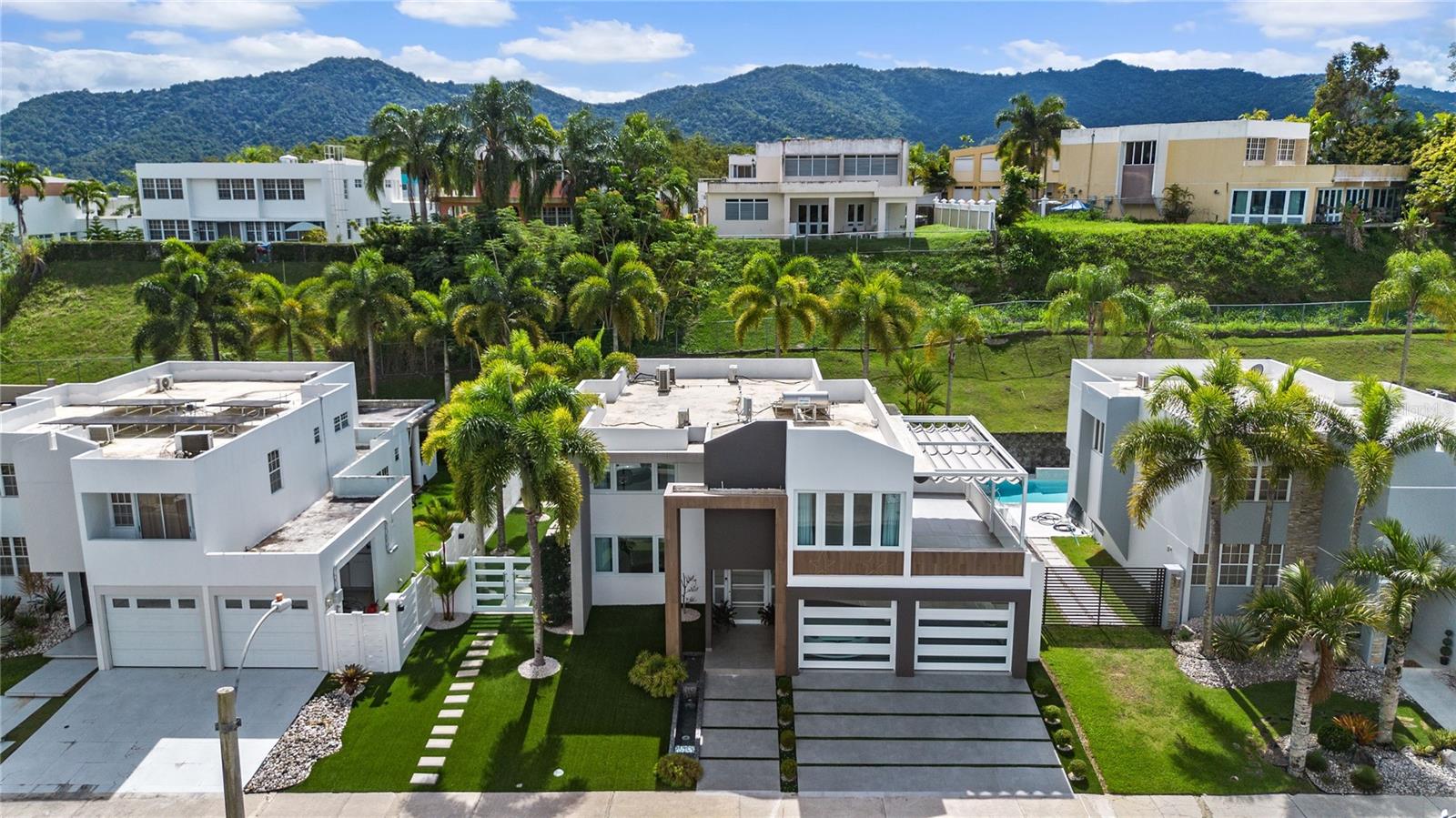 D-5 CALLE LA BORINQUEÑA