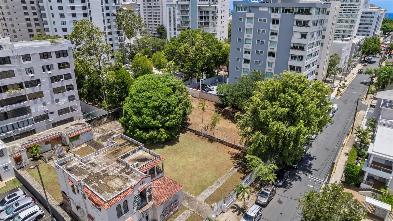 72 CALLE RODRIGUEZ SERRA