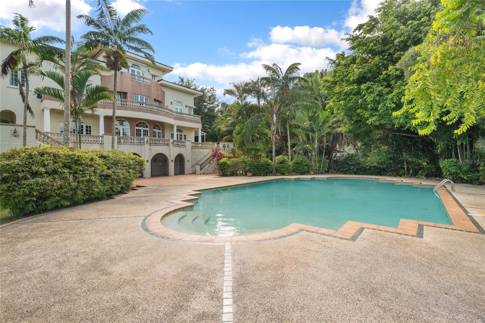 513 TINTILLO STREET ST