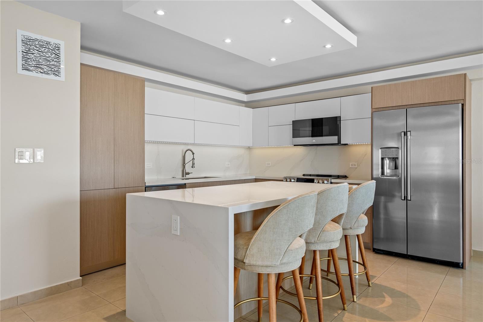 305 CALLE VILLAMIL #1601