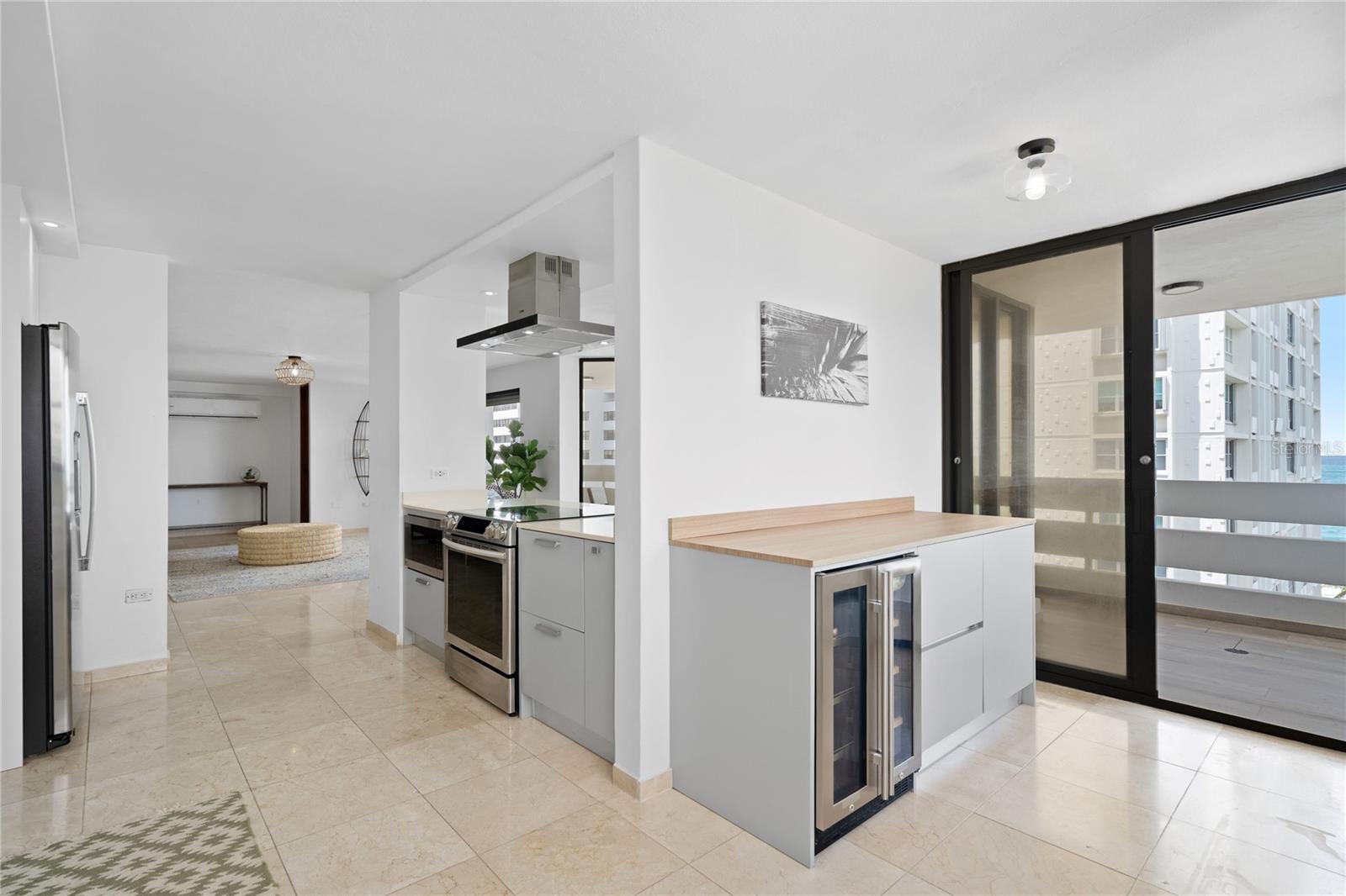 1510 ASHFORD AVE #8E