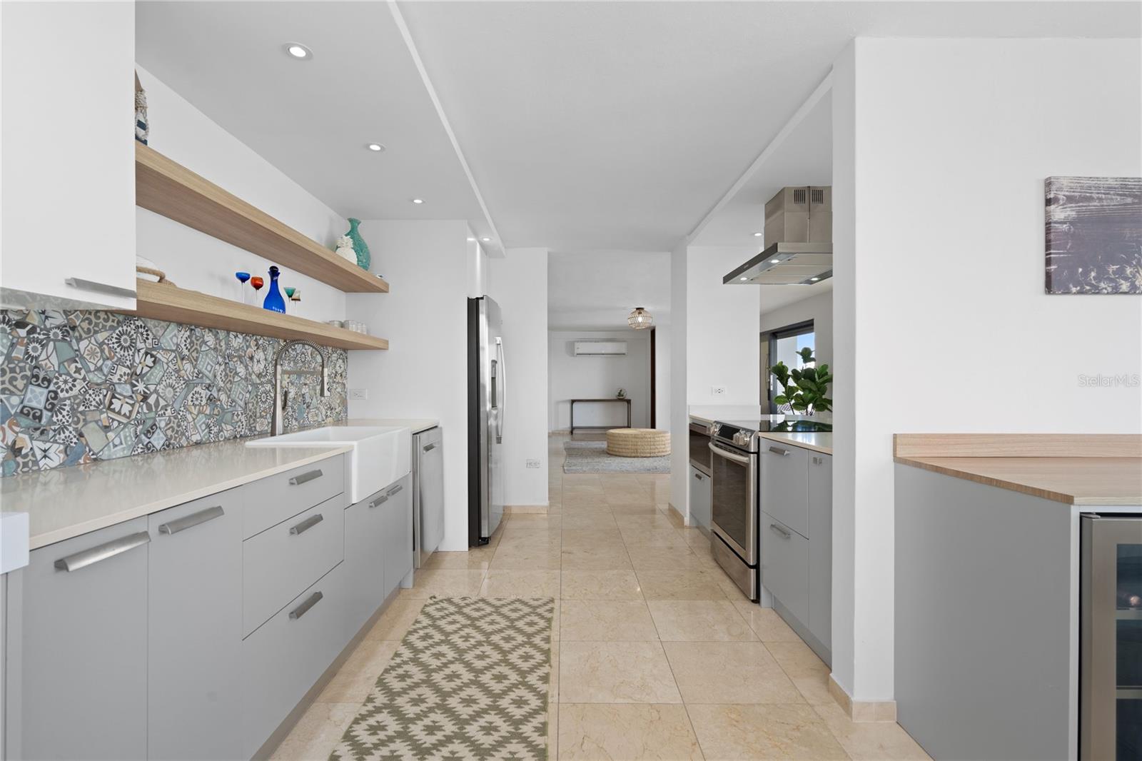 1510 ASHFORD AVE #8E
