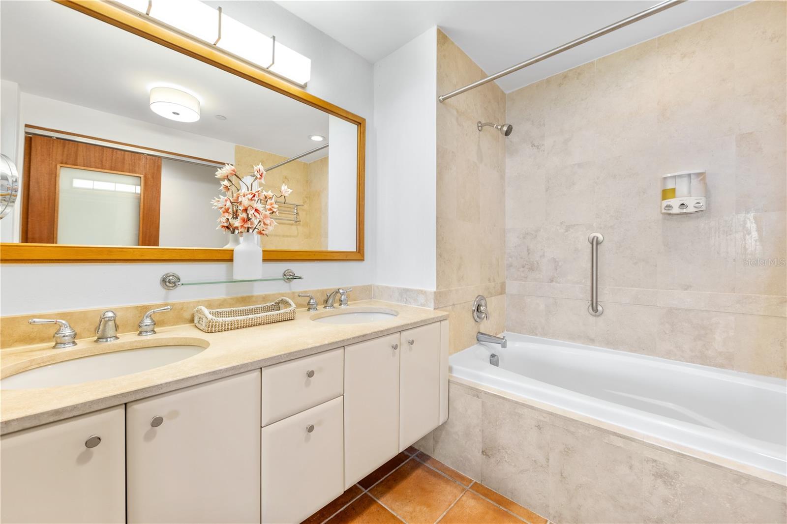 1000 AVENUE EL CONQUISTADOR #5580