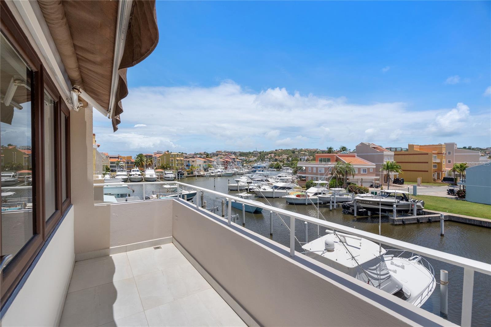 260 HARBOUR DRIVE #13