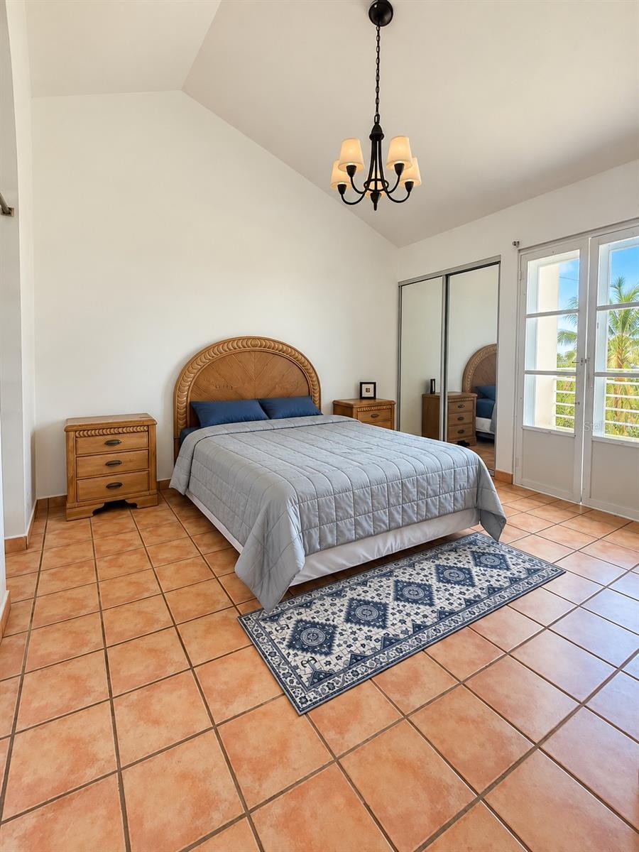 163 VILLAS DE GOLF OESTE