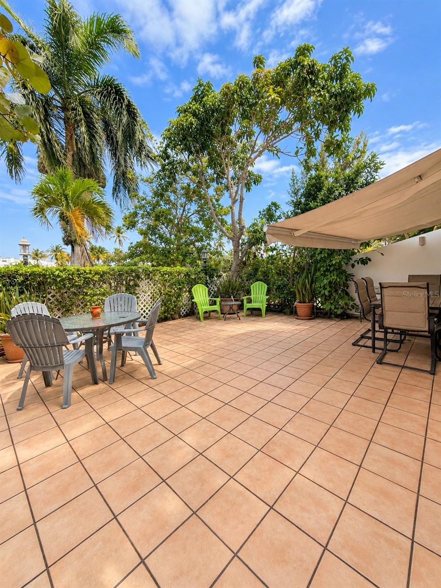 163 VILLAS DE GOLF OESTE