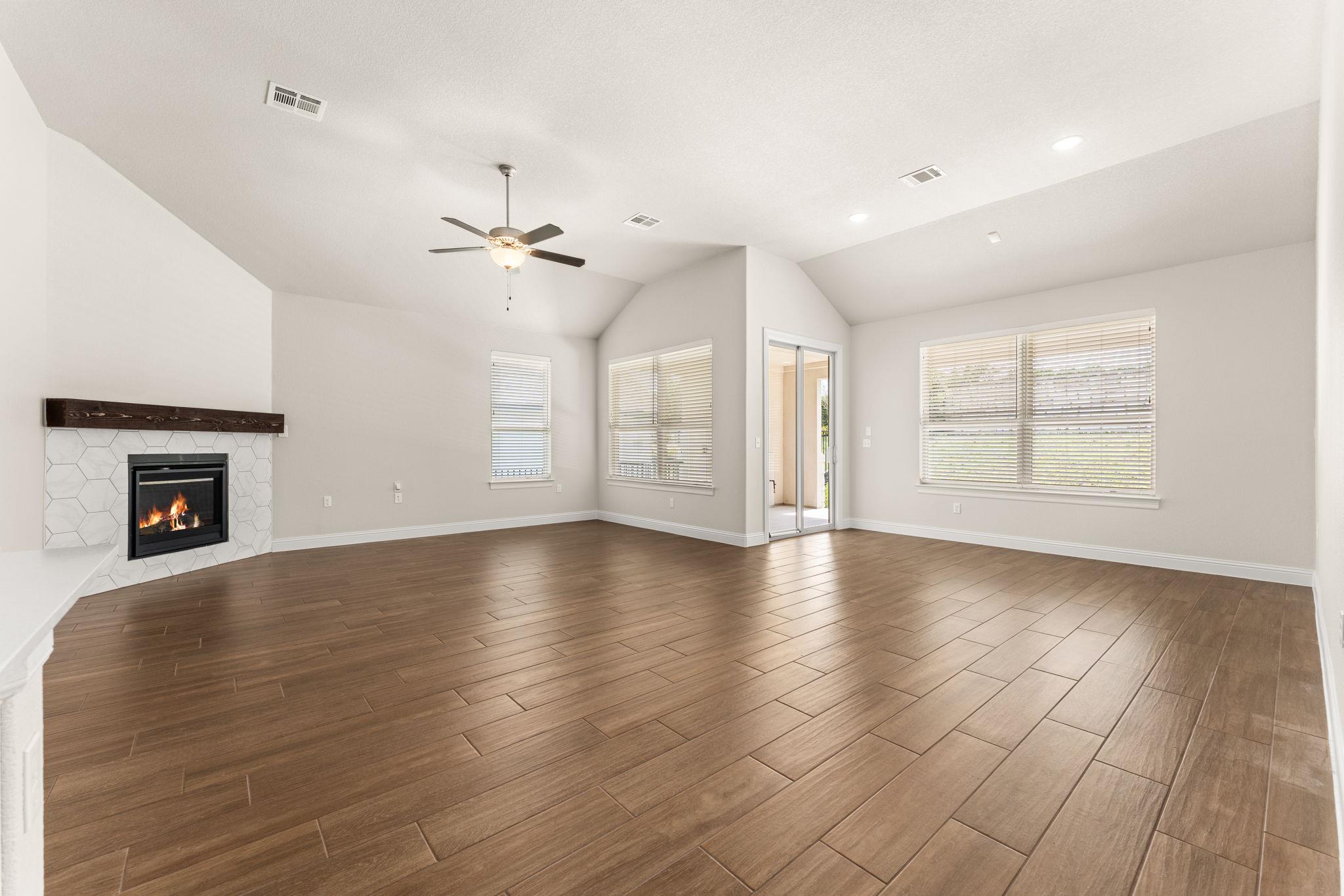 216 Gulfton ST