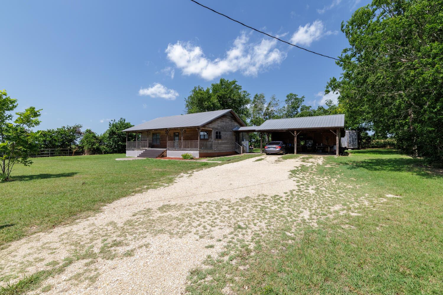 3106 S Main ST