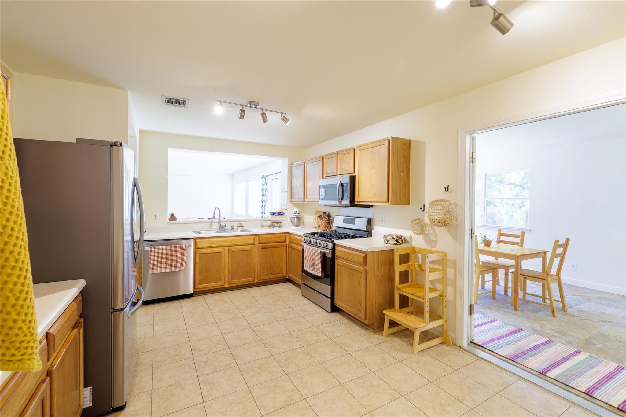 16704 Shipshaw River CV
