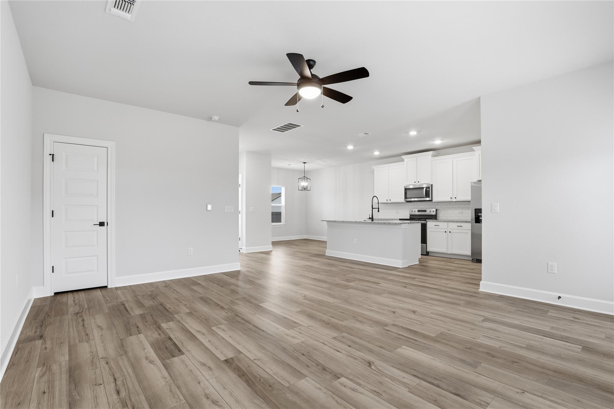 9320 Gladsome PATH