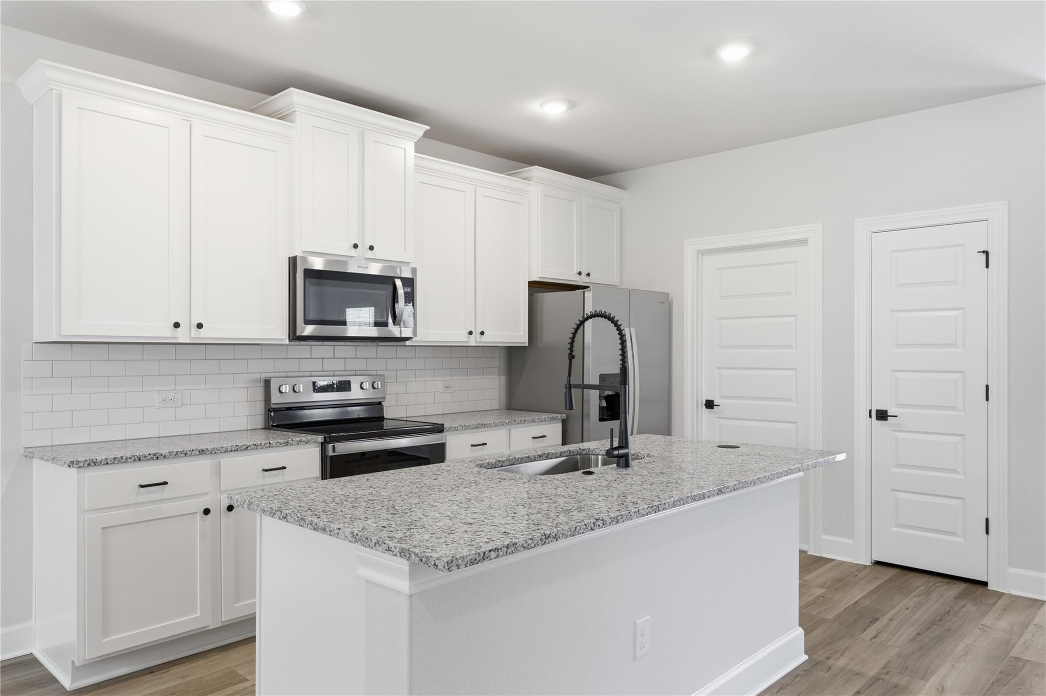 9320 Gladsome PATH