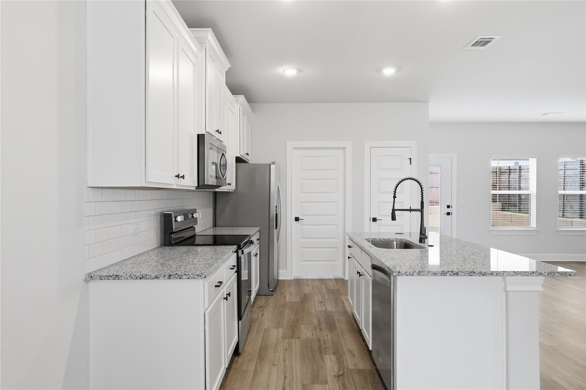 9320 Gladsome PATH
