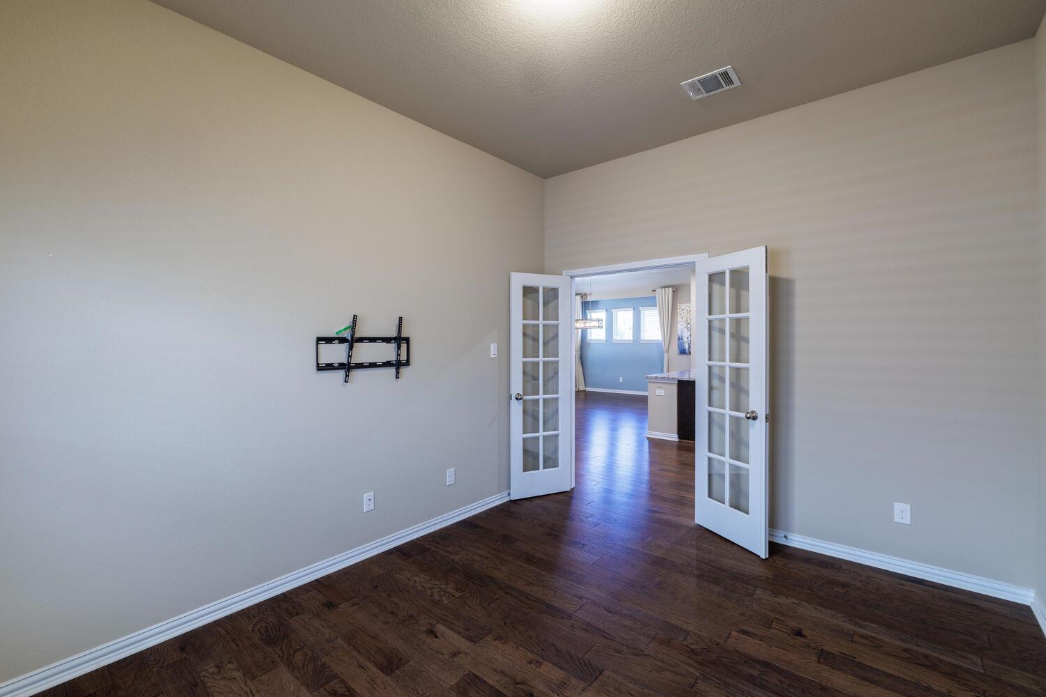 304 Leon LOOP