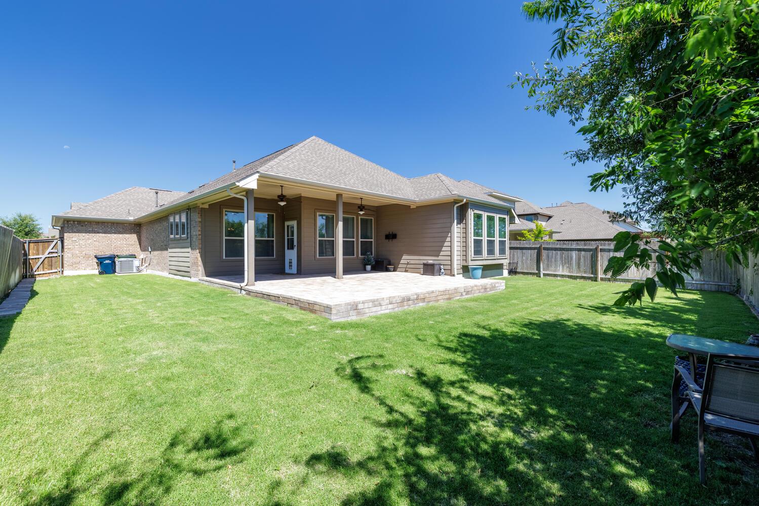 304 Leon LOOP