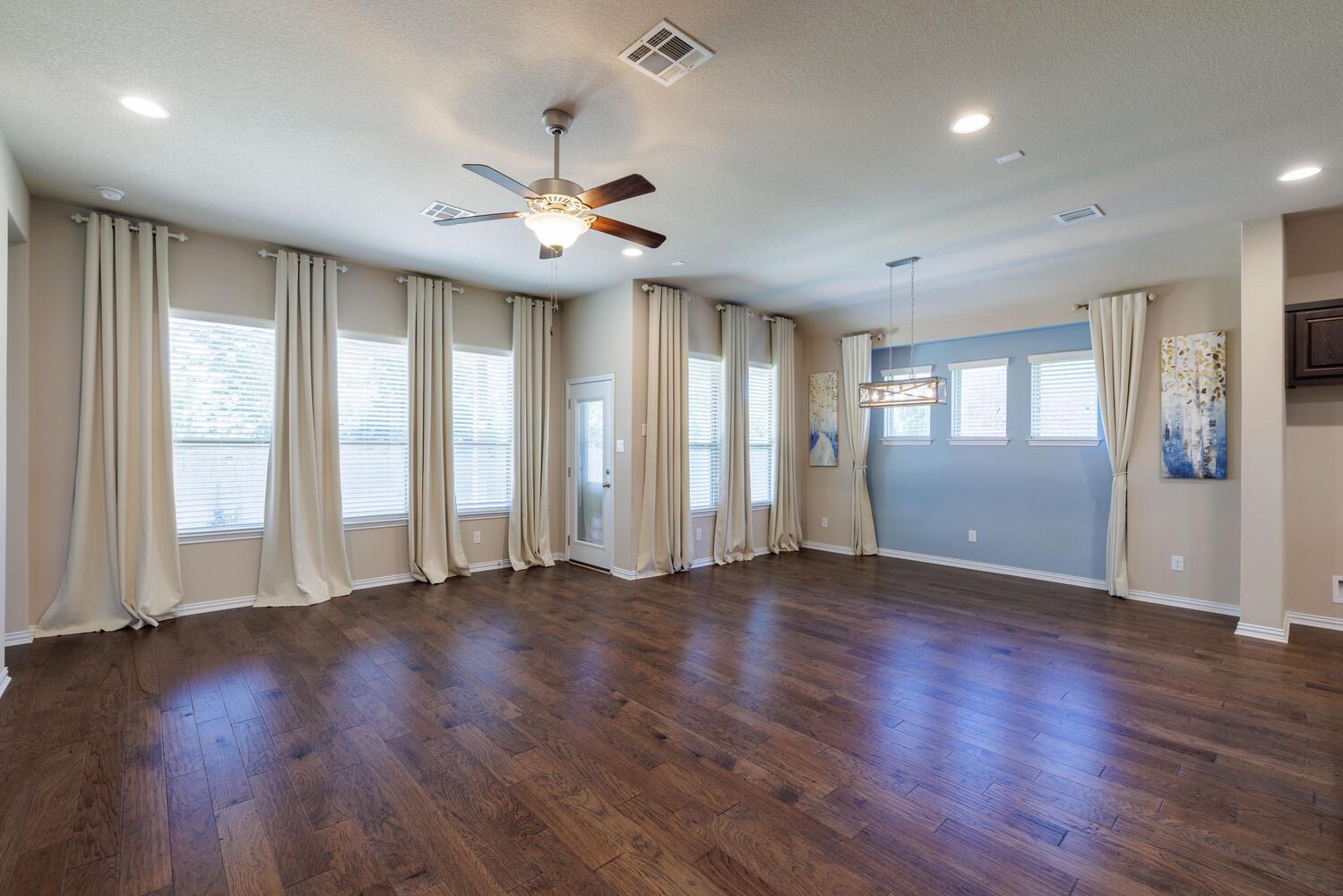 304 Leon LOOP