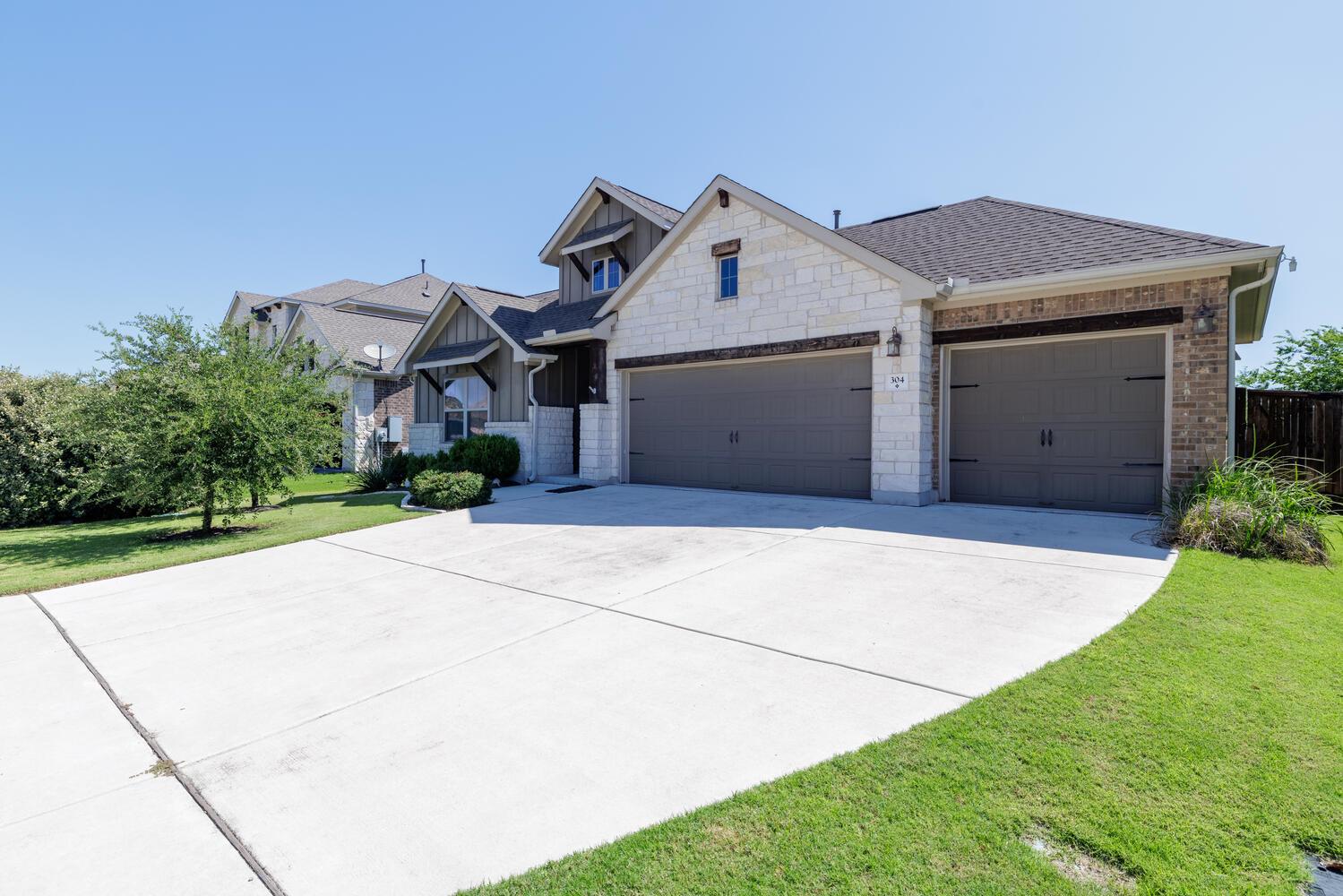304 Leon LOOP