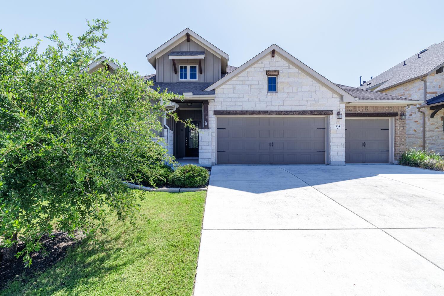 304 Leon LOOP