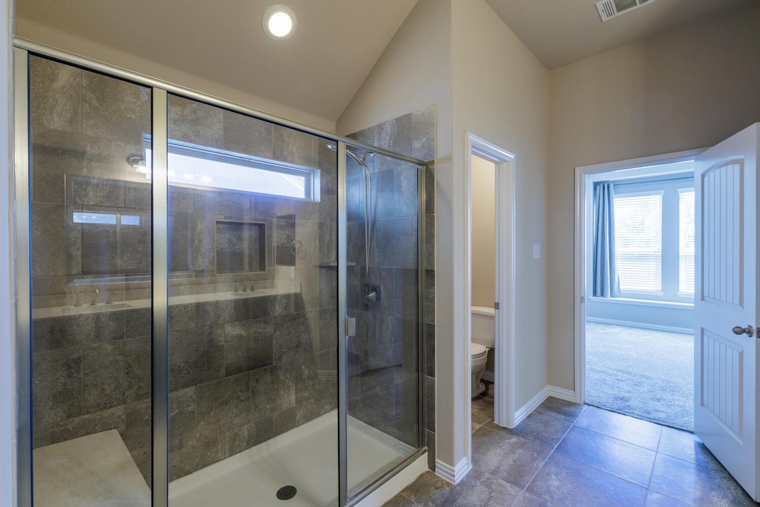 304 Leon LOOP