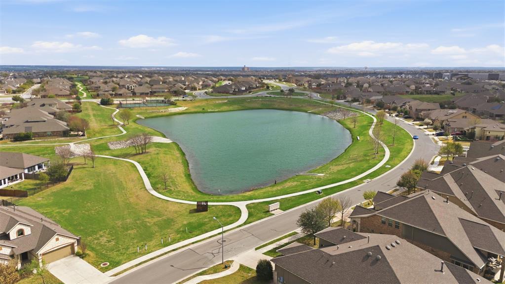 216 Blue Waterleaf LN